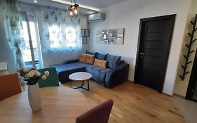 Laura Apartment