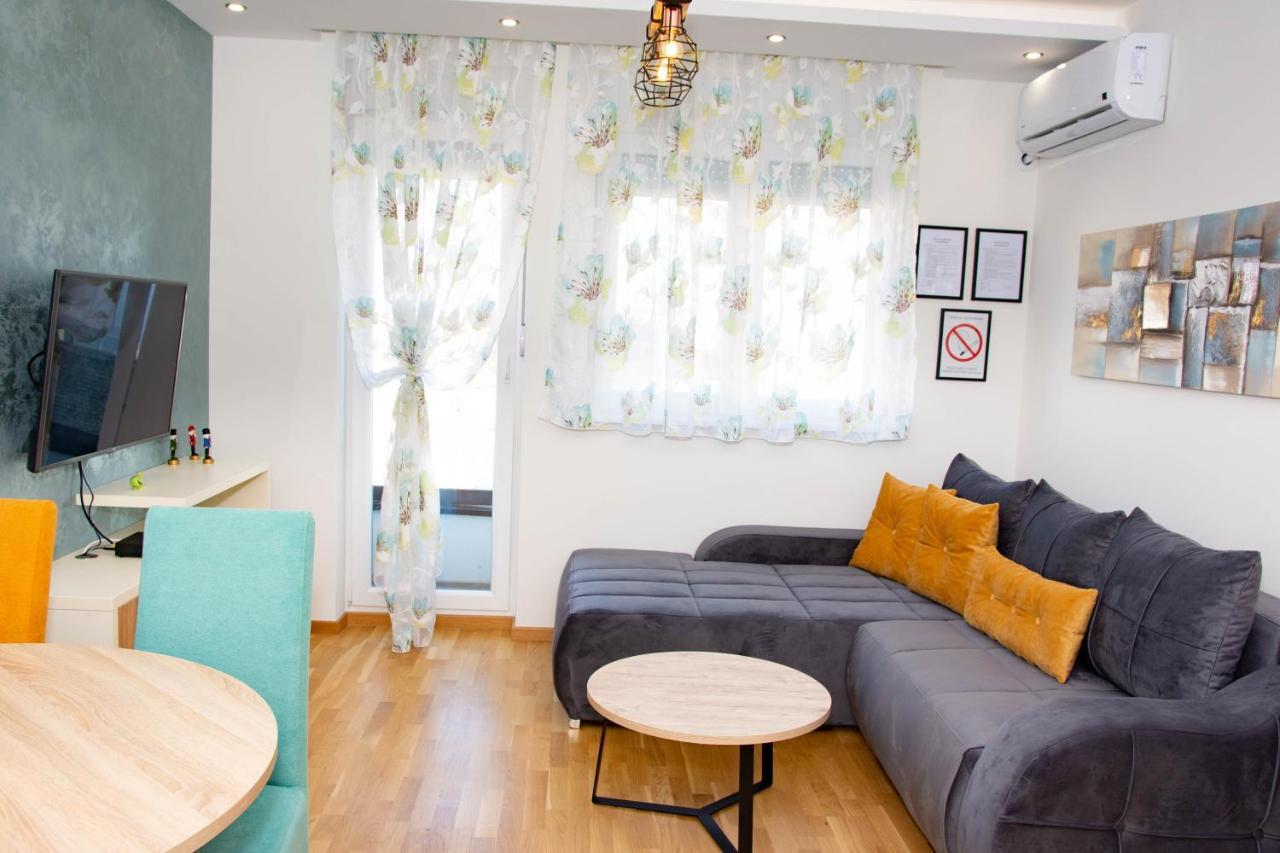 Laura Apartment Novi Sad Exterior foto